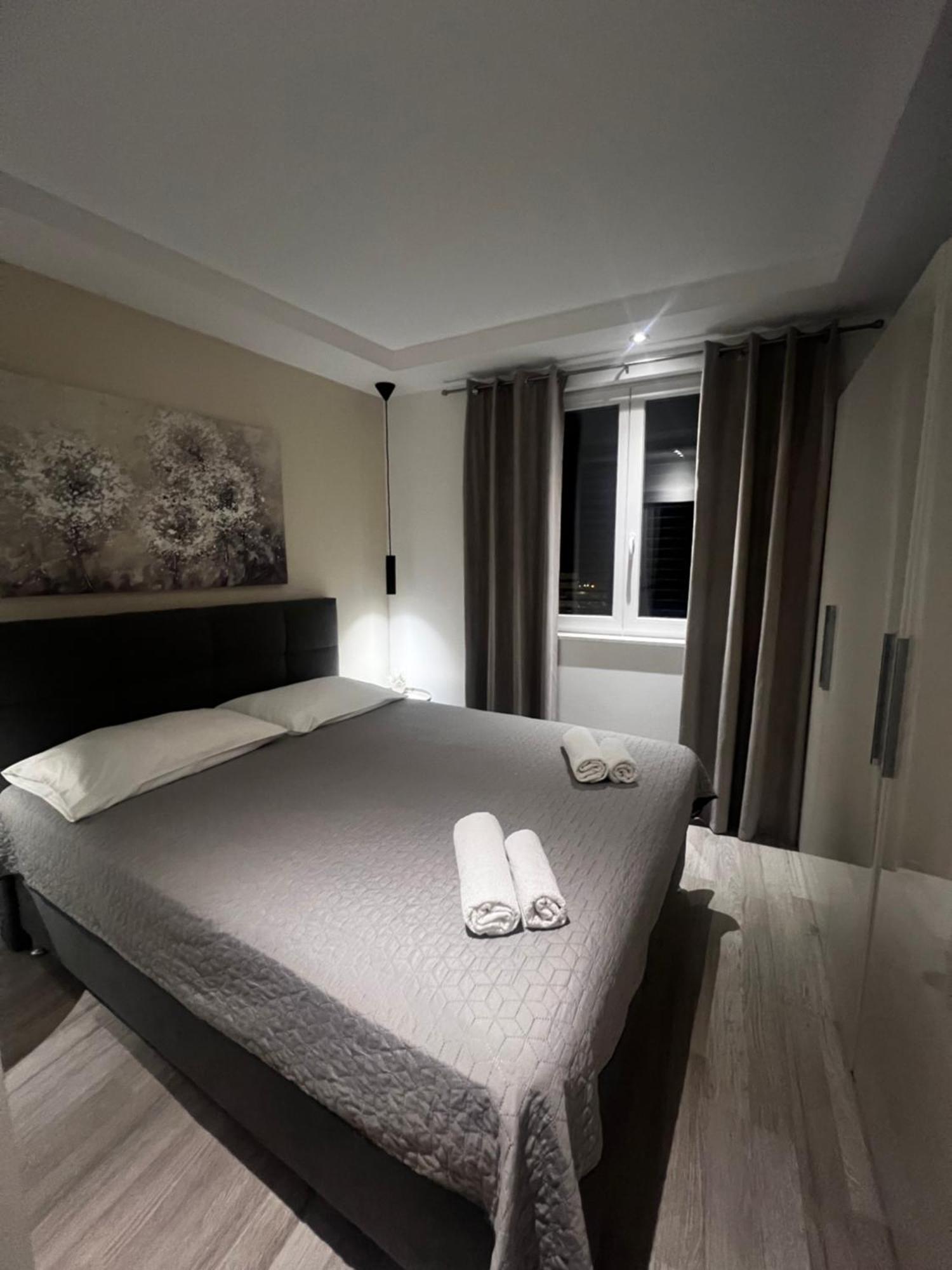 Apartmani Cvitanovic Baška Voda エクステリア 写真