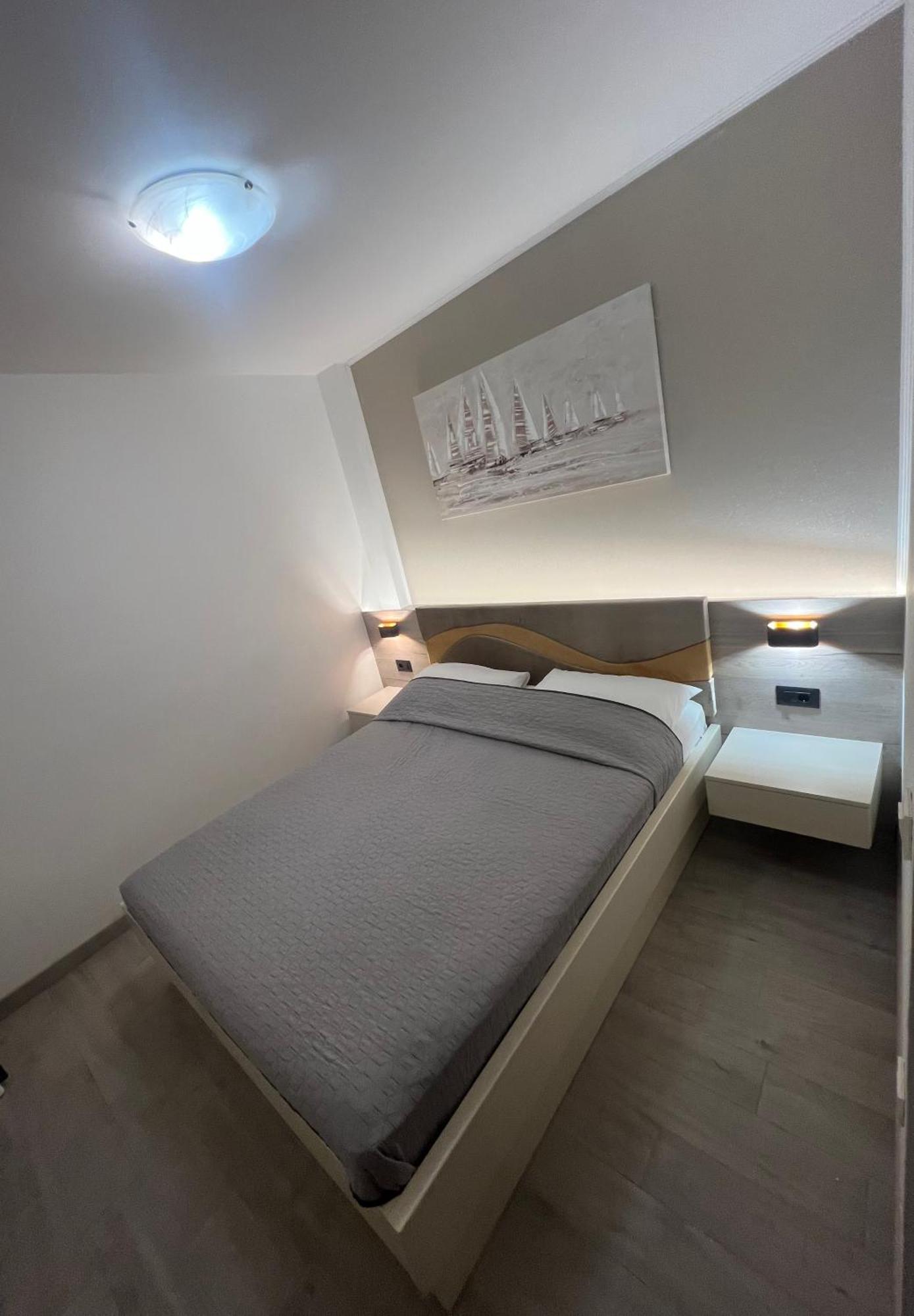 Apartmani Cvitanovic Baška Voda エクステリア 写真